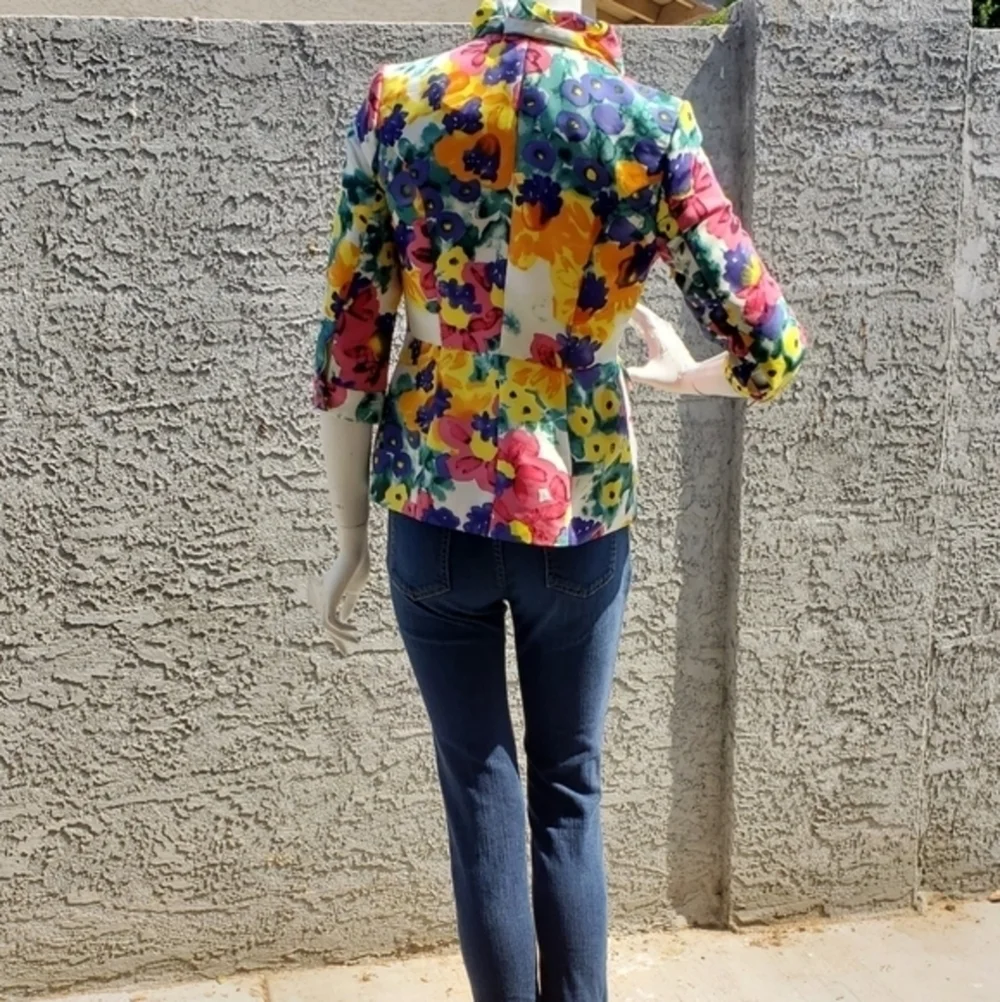 WALTER BAKER SILK WATERCOLOR FLORAL BLAZER - Picture 2 of 4